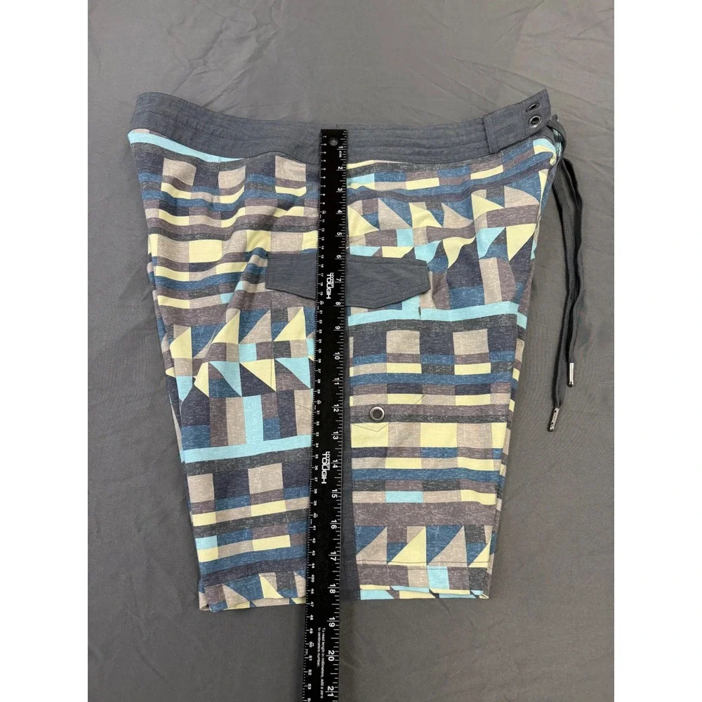 Prana Mens Aztec Board Shorts Size‎ 34 Blue Grey Yellow Geometric Tribal UPF 50